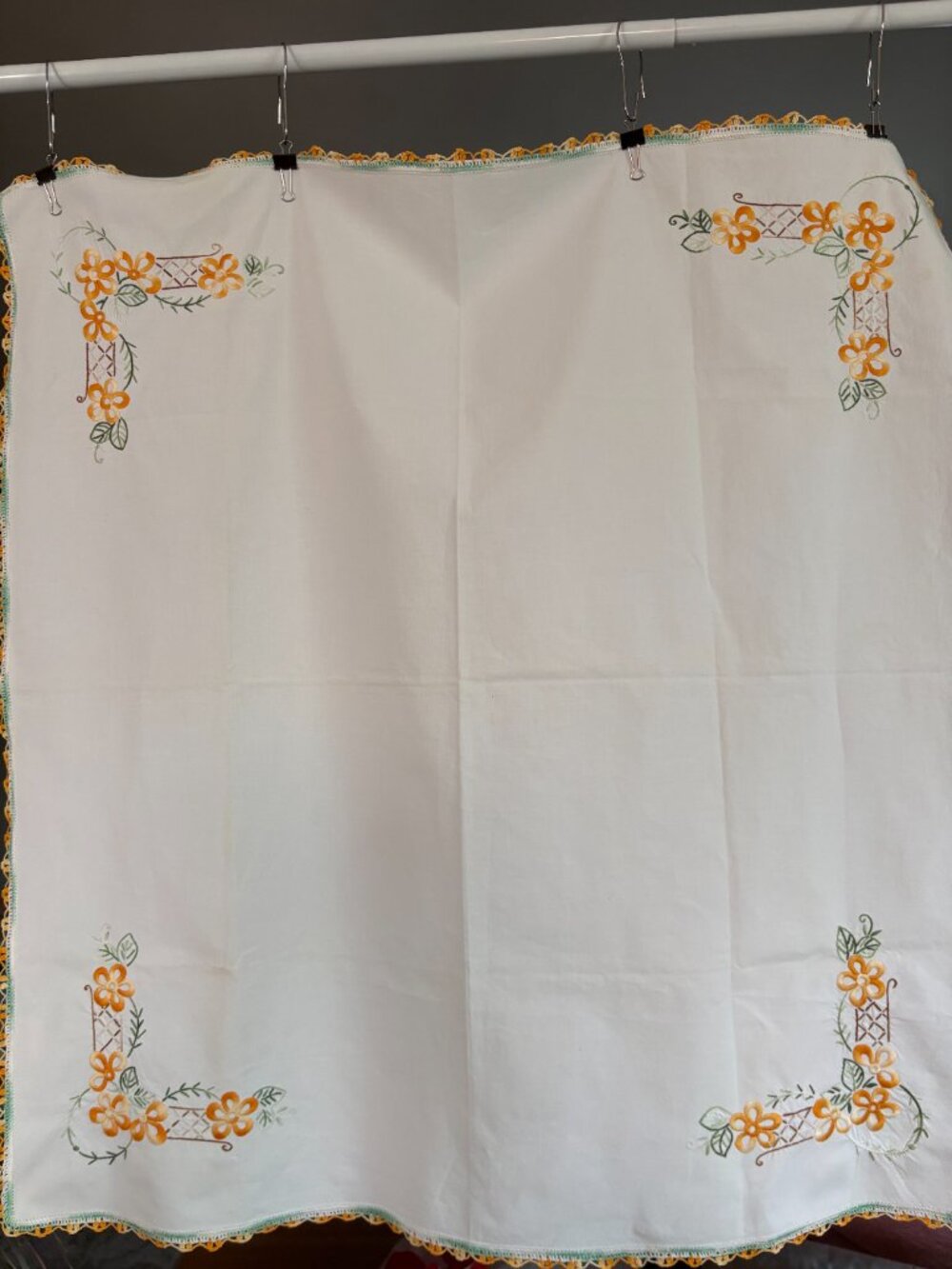 Vintage Hand Embroidered and Crochet Cotton Luncheon Tablecloth 34” Square - Picture 4 of 5